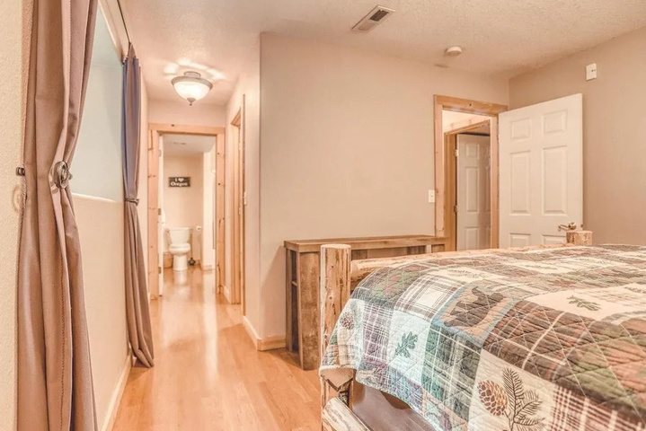Room 5 of 22
