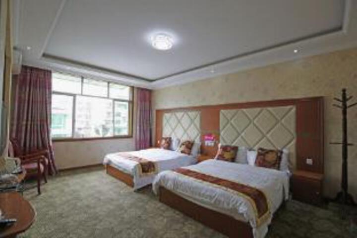 Room 6 of 6