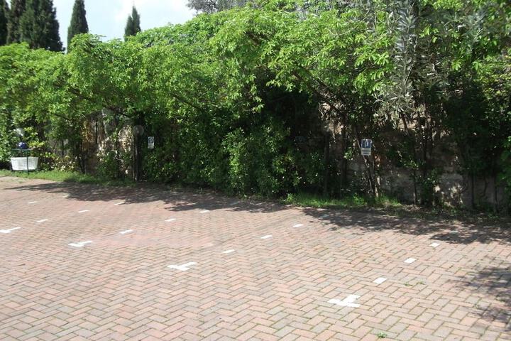 Property Grounds 20 of 23