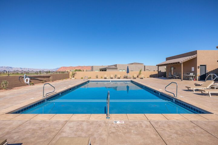Pool 28 of 60