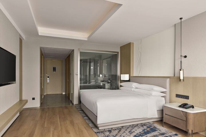 Room 7 of 52