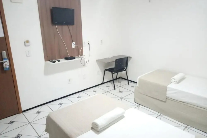 Room 3 of 17