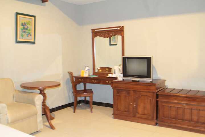 Room 9 of 41