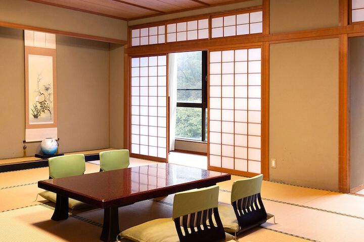 Room 20 of 63