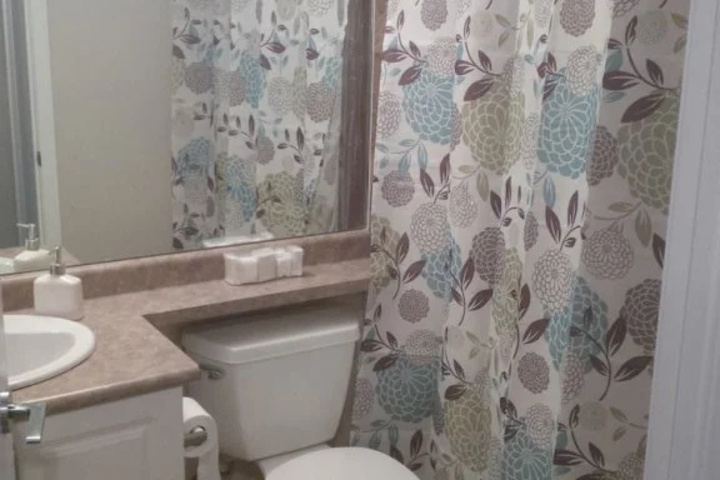 Room 10 of 24