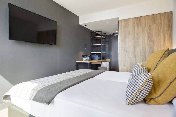 Room 12 of 61