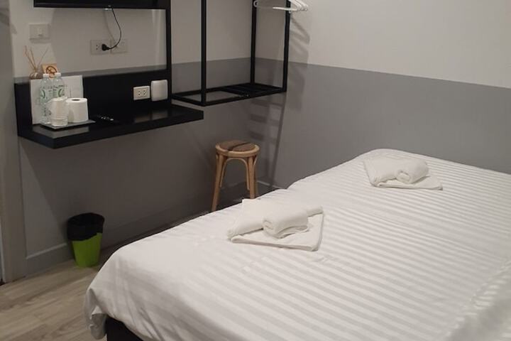 Room 34 of 117