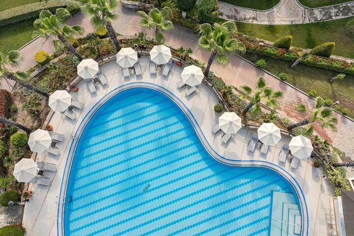 Pool 256 of 417