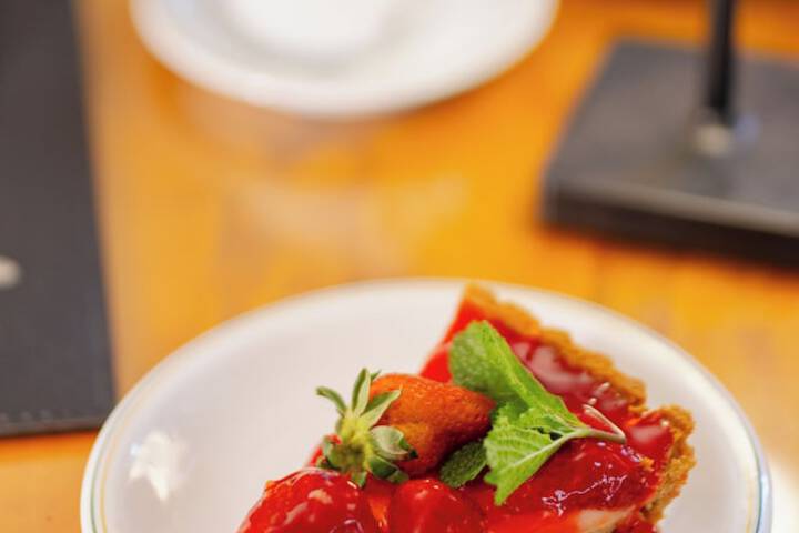 Dining 152 of 175