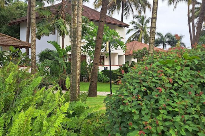 Hotel Exterior 97 of 117