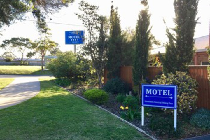 Hotel Exterior 58 of 63