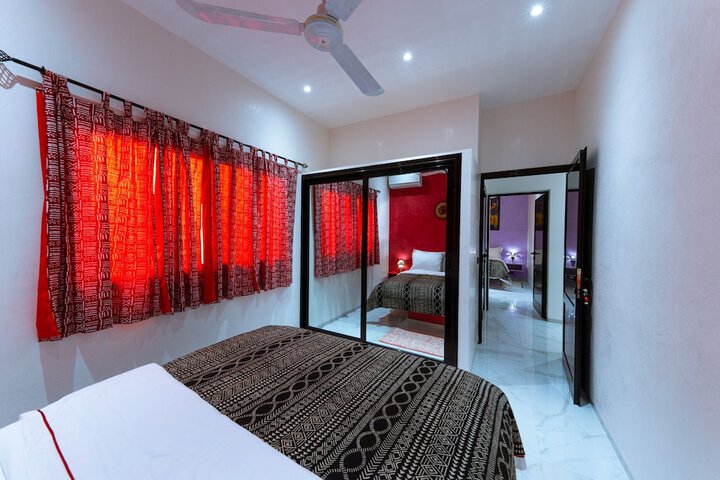 Room 25 of 59
