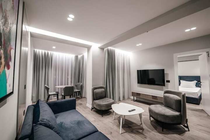 Room 30 of 186