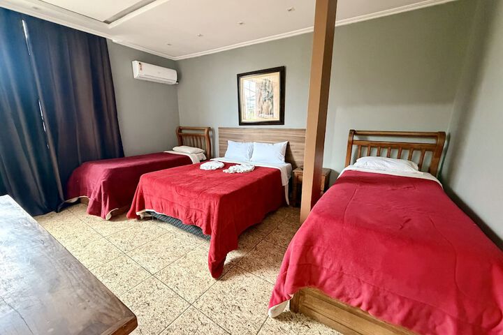Room 35 of 66