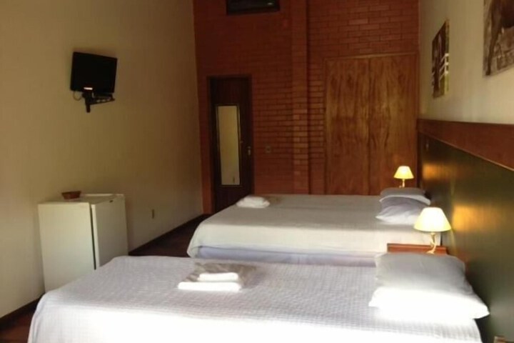 Room 5 of 35