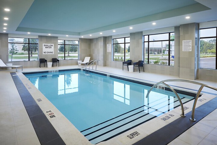 Hotel with Pool