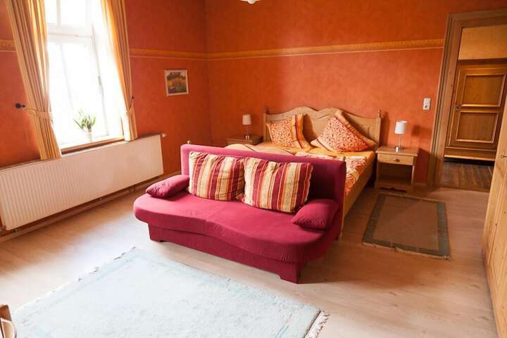 Room 5 of 14
