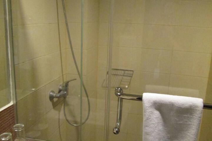 Room 20 of 43