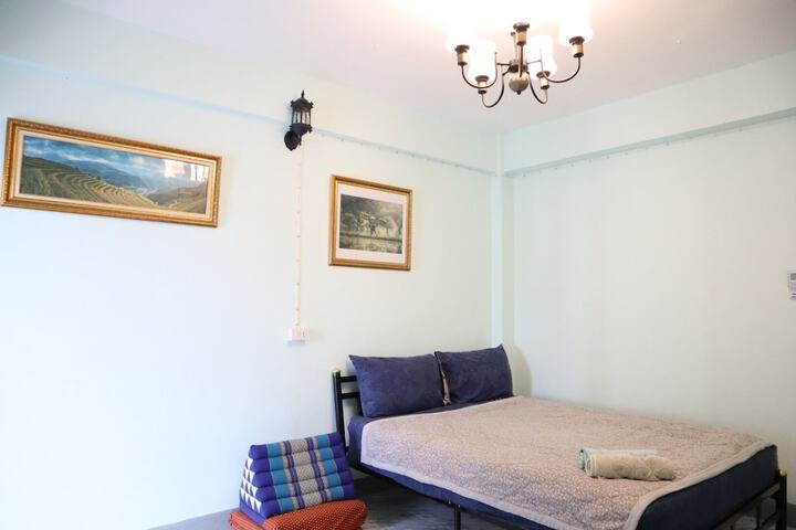 Room 16 of 31