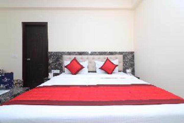 Room 16 of 20