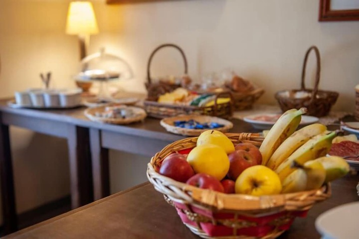 Breakfast/Coffee Service 18 of 58