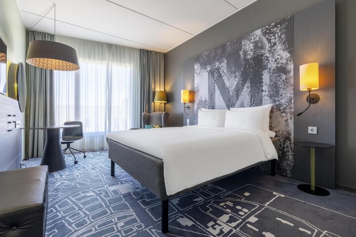 Room 46 of 232