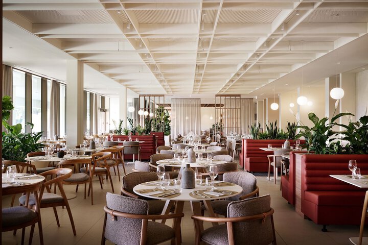 Dining 95 of 133