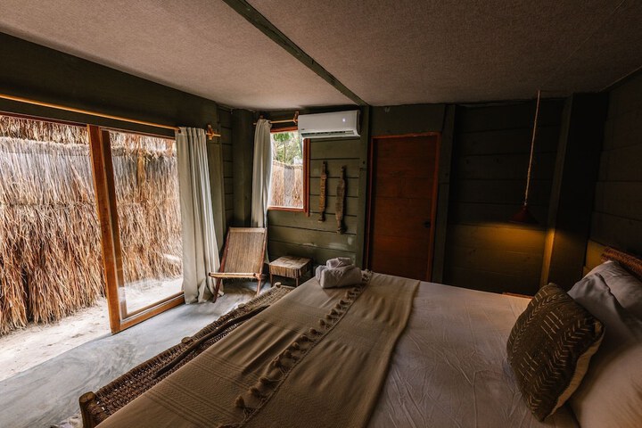 Room 2 of 53