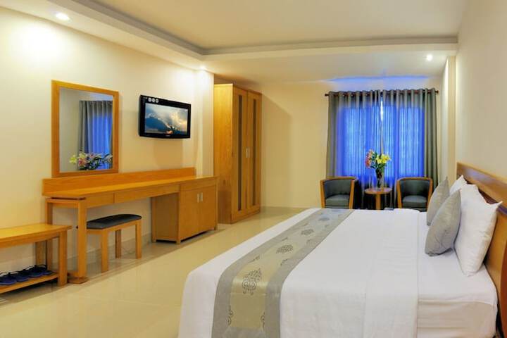 Room 18 of 23