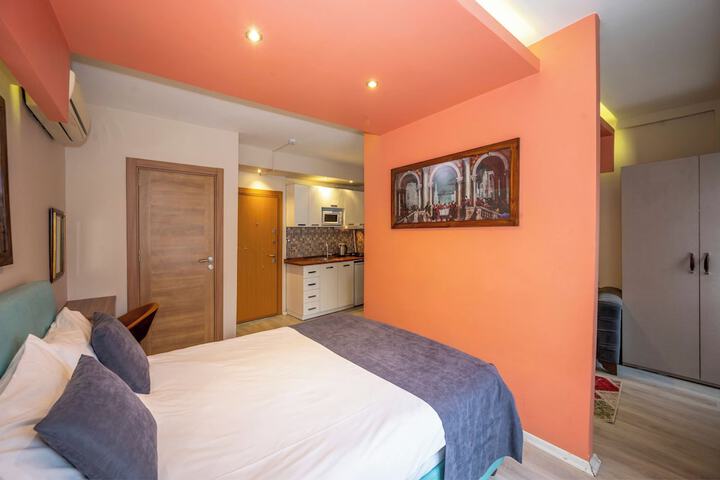 Room 82 of 158