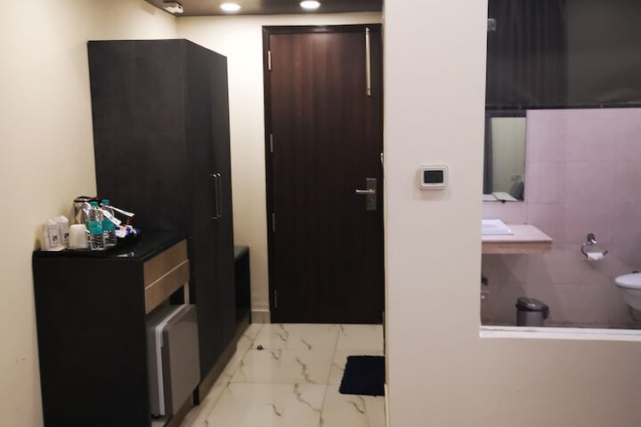 Room 55 of 98