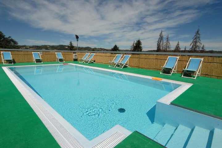 Pool 33 of 57
