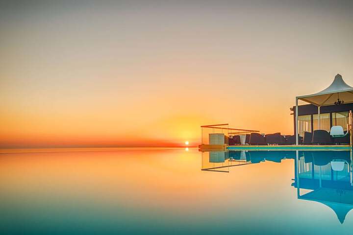 Pool 105 of 144