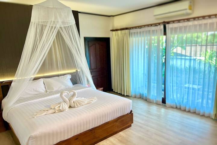 Room 34 of 144