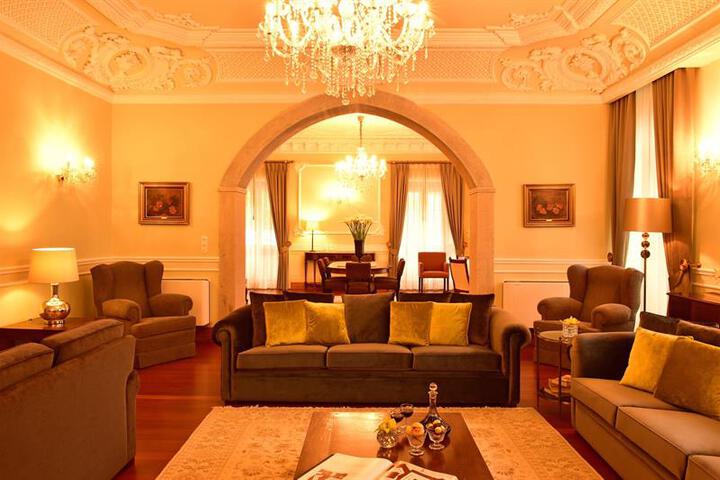 THE BIESTER CHARM HOUSE SINTRA