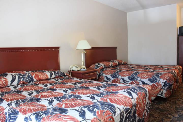 Room 7 of 27
