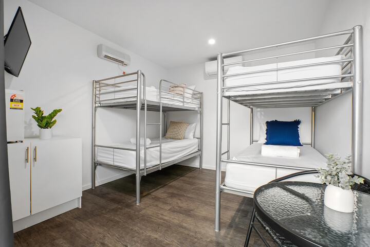 Room 27 of 135