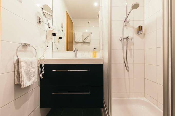 Room 26 of 75