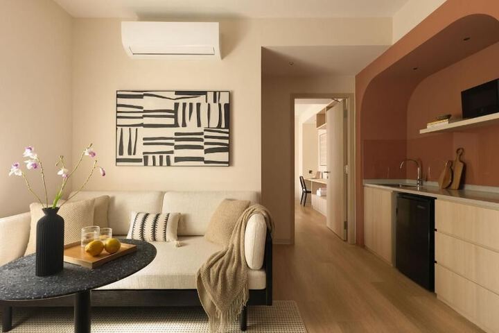 Room 10 of 40