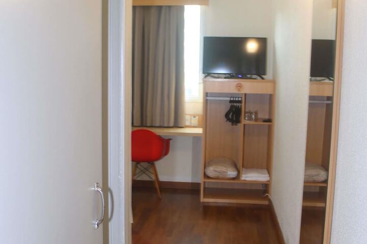 Room 59 of 141