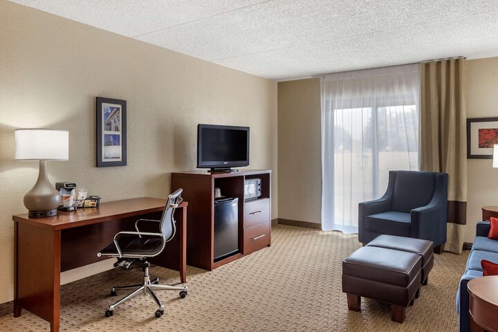 Room 42 of 97