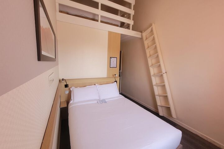 Room 5 of 57