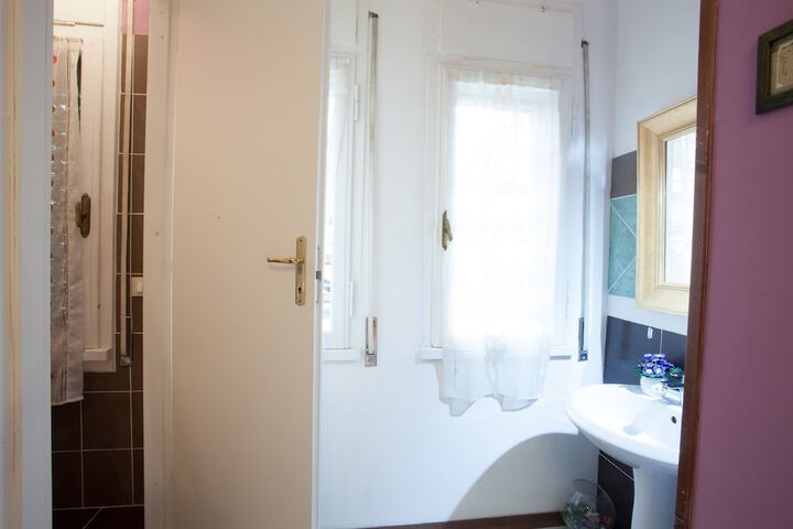 Room 47 of 68