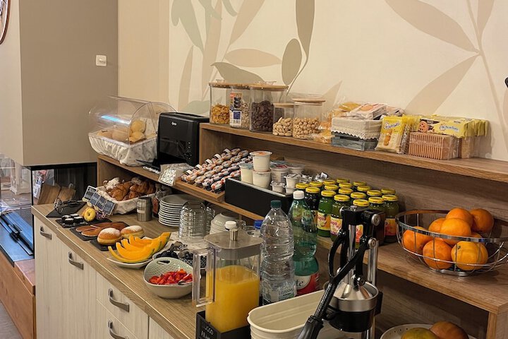 Breakfast/Coffee Service 59 of 71
