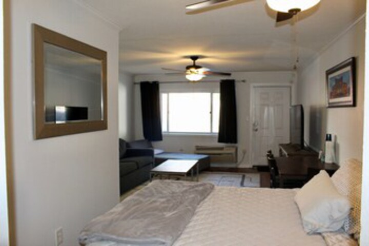 Room 35 of 43