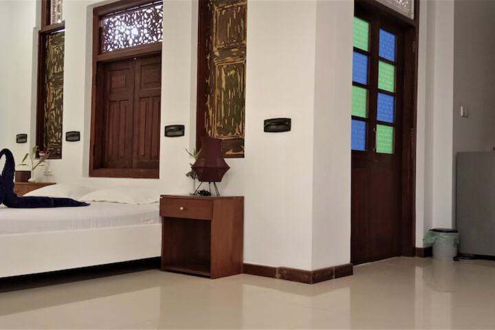 Room 10 of 56
