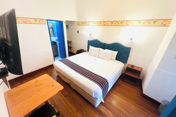 Room 18 of 71