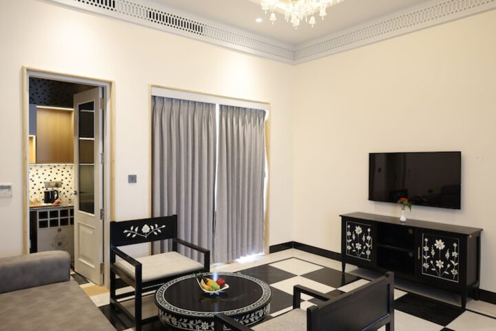 Room 36 of 43