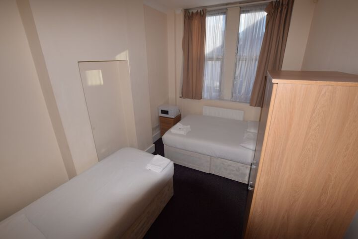 Room 20 of 32