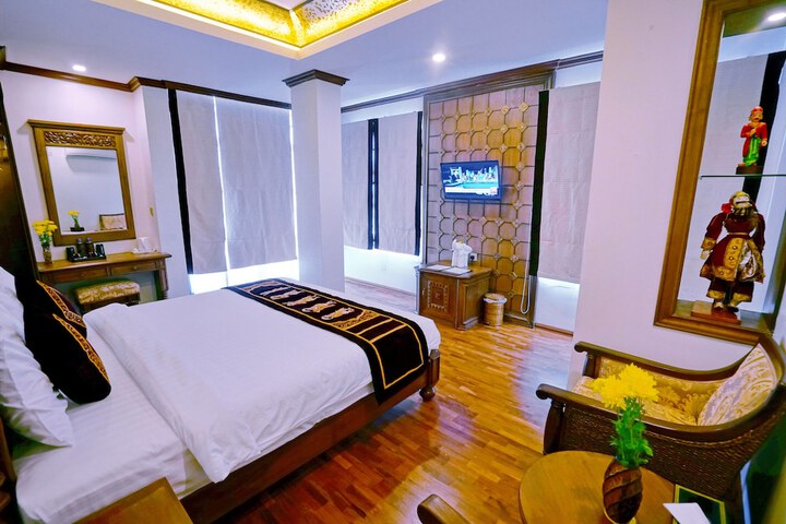Room 60 of 153